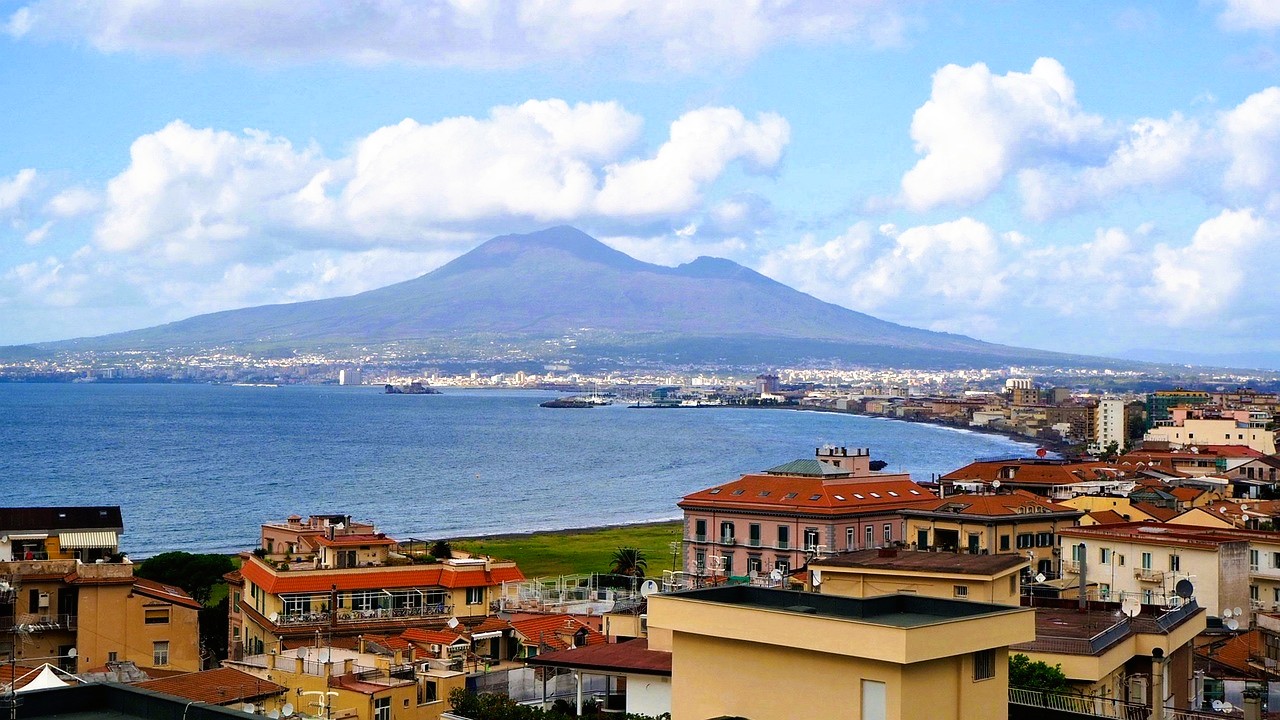 Vesuvius volcano-4540390_1280